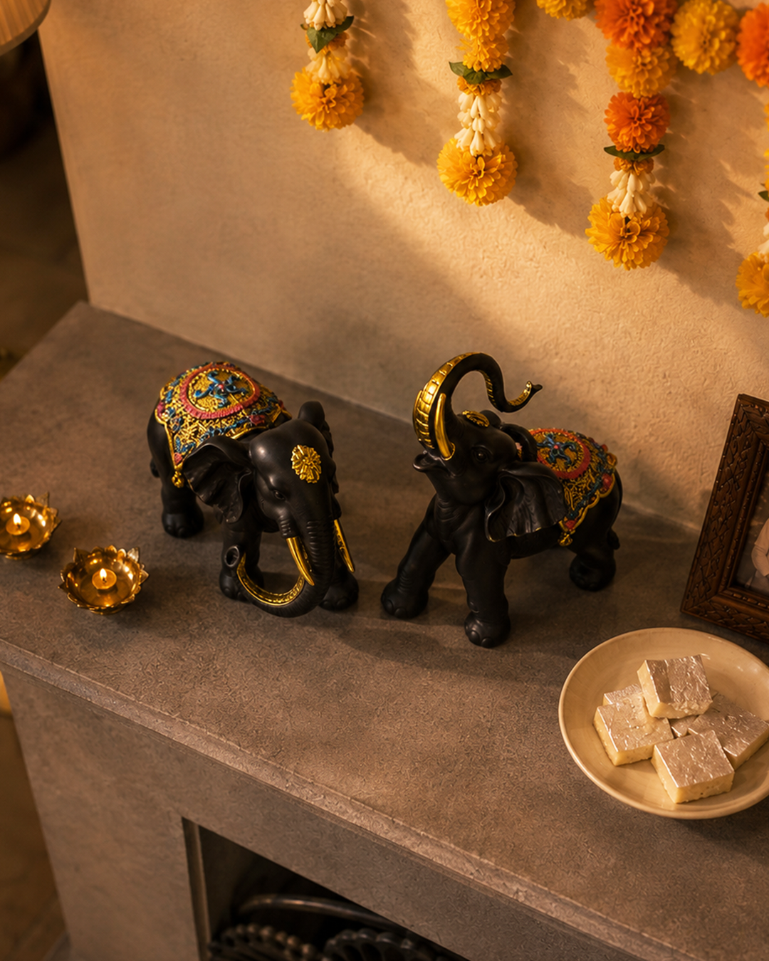 Elephant Pair Large | Figurine | Home Decor | White Brown